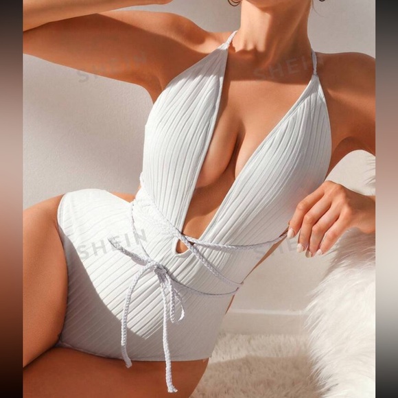 White SHEIN Swim - Picture 4 of 7